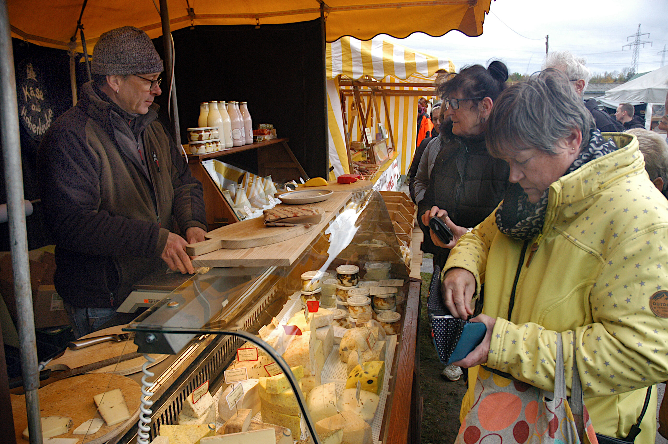 Große Speisekammer unter freiem Himmel: Bauernmarkt-Finale in Thüringen